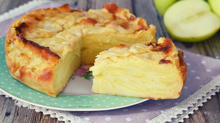 Gâteau invisible aux pommes Cyril Lignac