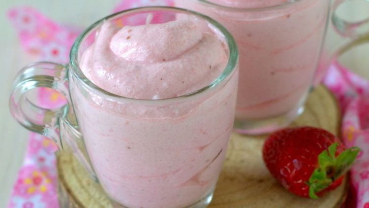 mousse de fraise légère