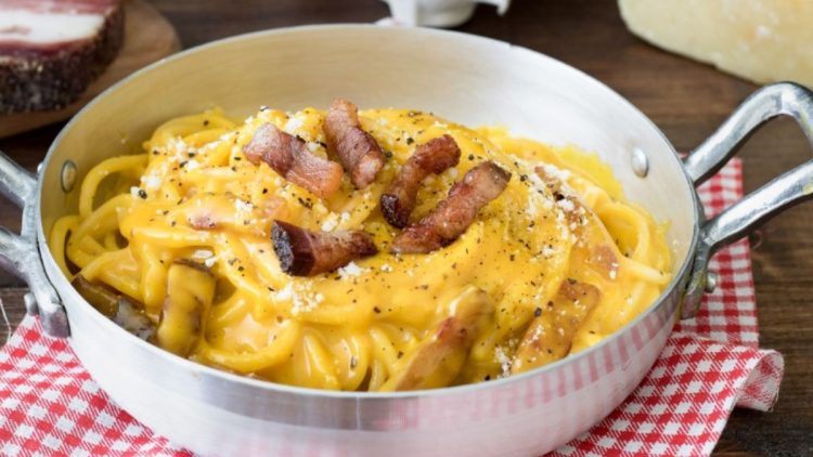 la véritable recette traditionnelle des pâtes à la carbonara  