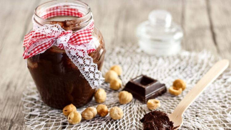 pâte à tartiner au chocolat et noisettes maison