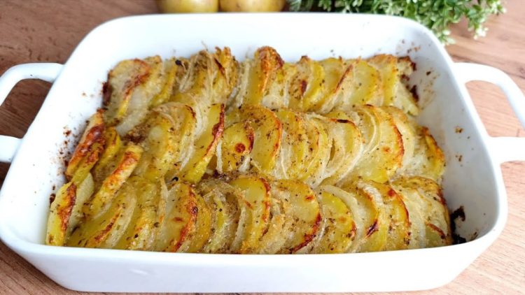 gratin de pommes de terre aux oignons