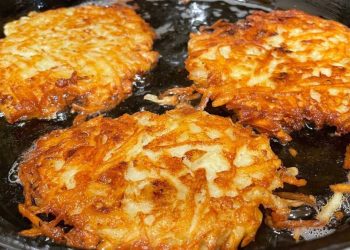 Une astuce simple pour rendre les rösti de pommes de terre croustillants