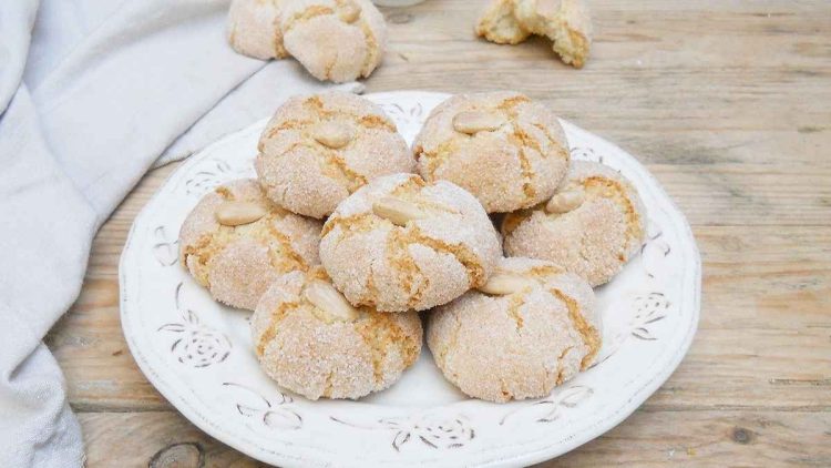 amaretti sardi