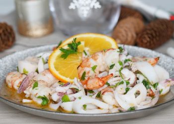 Salade de crevettes et calamars à l'orange